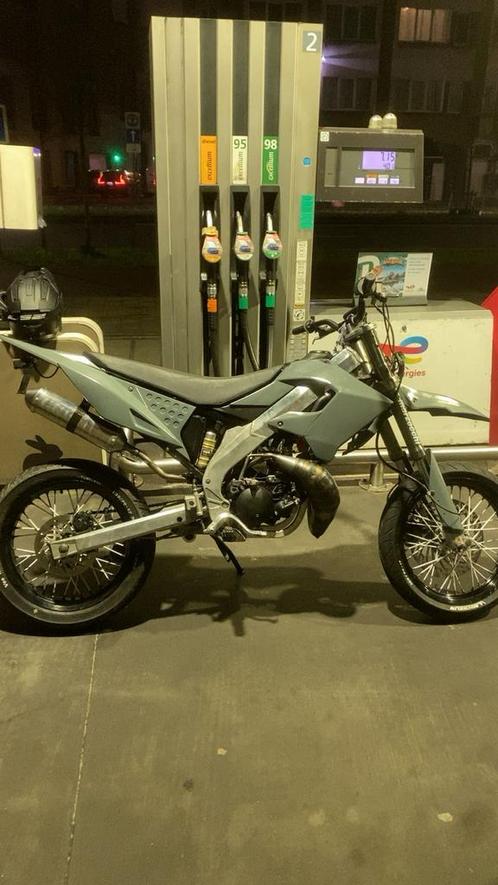 Derbi senda sm DRD pro 80cc, Fietsen en Brommers, Brommers | Derbi, Gebruikt, Klasse B (45 km/u), Ophalen