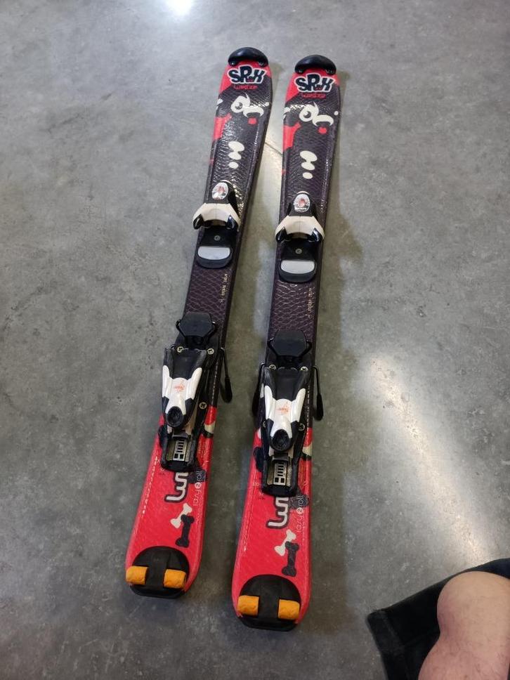 Skilatten (92cm) + skibotten (241mm) voor kleuters, Sport en Fitness, Skiën en Langlaufen, Gebruikt, Ski's, Ski, Minder dan 100 cm