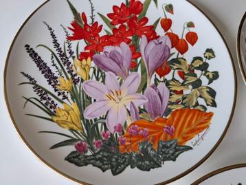 1978 / Volledige collectie porselein Flowers of the Year beschikbaar voor biedingen