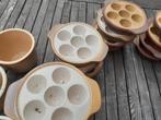 27 Plats à escargots et 6 pots à escaveche, le tout en grès, Huis en Inrichting, Ophalen, Zo goed als nieuw