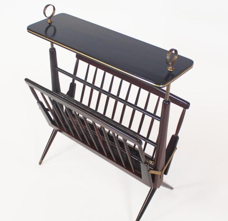 Elegante Italiaanse tijdschriftenhouder van Ico Parisi, Antiek en Kunst, Antiek | Woonaccessoires, Verzenden