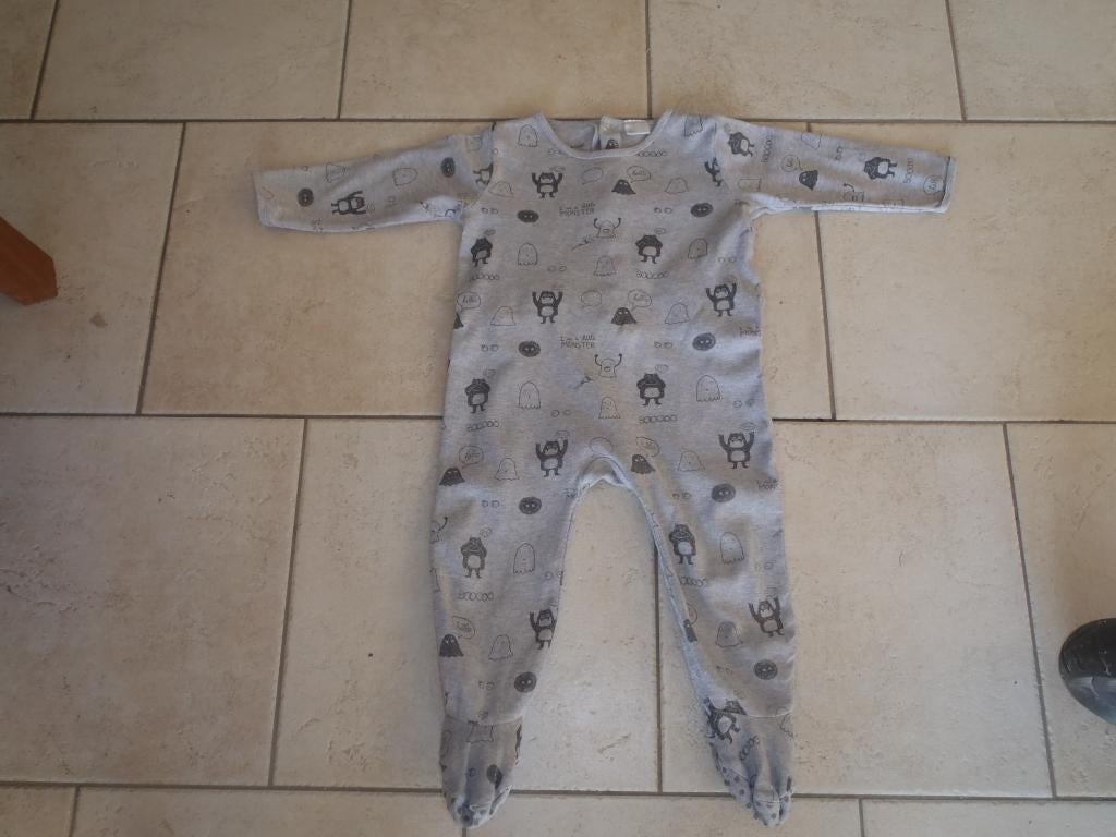 pyjama taille 80, Enfants & Bébés, Vêtements de bébé | Taille 80, Enlèvement ou Envoi, Comme neuf, Garçon, Vêtements de nuit ou Sous-vêtements