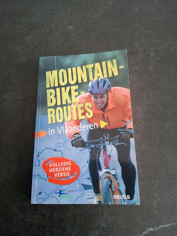 Mountainbike routes in Vlaanderen, Livres, Guides touristiques, Comme neuf, Guide de balades à vélo ou à pied, Enlèvement ou Envoi