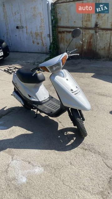 GEZOCHT: Yamaha Jog scooter 1990 tot 2006 alles aanbieden beschikbaar voor biedingen