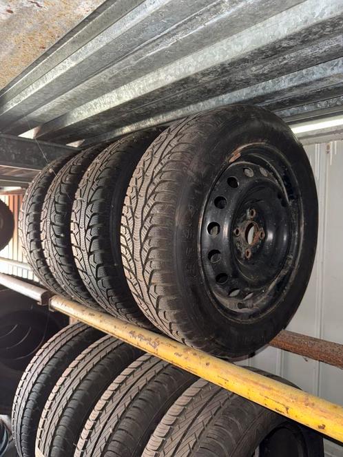 Toyota yaris winterwielen 185/60 R15, Auto diversen, Overige Auto diversen, Ophalen