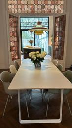 Eettafel Muuto, Huis en Inrichting, Tafels | Eettafels, Ophalen, Overige materialen, Gebruikt, 200 cm of meer
