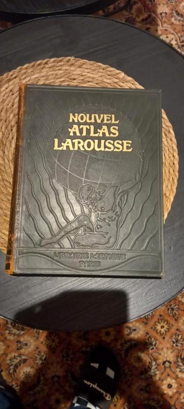 Nouvel Atlas Larousse beschikbaar voor biedingen