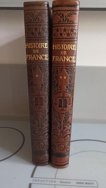 Histoire de France Illustrée Larousse beschikbaar voor biedingen