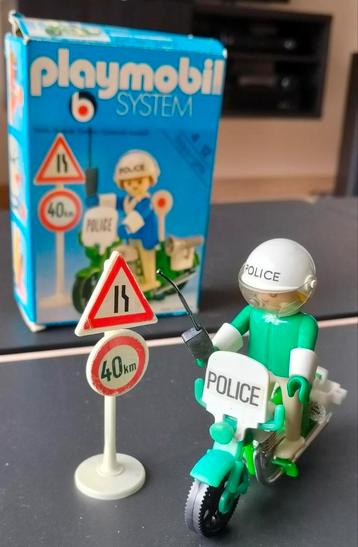 Playmobil system 3572 politiemotor beschikbaar voor biedingen