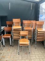 83 schoolstoelen en 13 tafels lot partij bar cafe, Ophalen of Verzenden