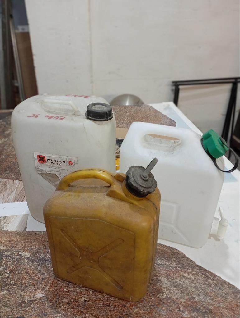 Lot Jerrycans, Ophalen of Verzenden