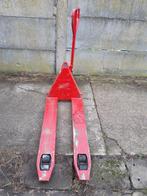 Mooie transpallet 2000 kg , goede wieltjes, Doe-het-zelf en Bouw, Palletwagens en Pompwagens, Ophalen, Gebruikt