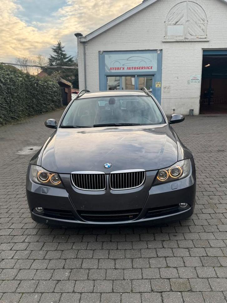 Bmw 325xi touring, Auto's, BMW, Particulier, 3 Reeks, Benzine, Euro 4, Break, 5 deurs, Automaat, Zilver of Grijs, Zwart, Leder