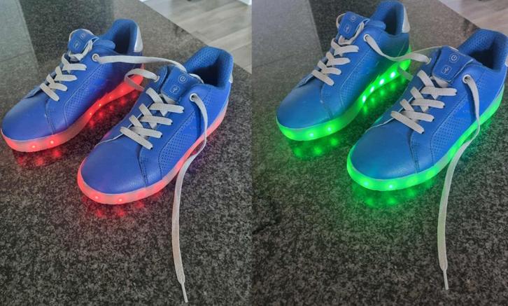 Geox met licht, Kinderen en Baby's, Kinderkleding | Schoenen en Sokken, Schoenen, Verzenden