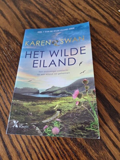 Karen SWAN : Het wilde eiland, Boeken, Romans, Zo goed als nieuw, Ophalen of Verzenden