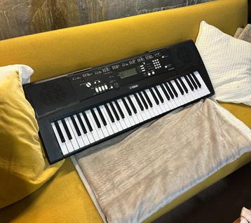 Synthétiseur Yamaha EZ220 en très bon état, Musique & Instruments, Synthétiseurs, Enlèvement, Comme neuf, 61 touches, Yamaha