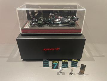Lewis Hamilton Mercedes W11 Champion 2020 Spark Special Edt. beschikbaar voor biedingen