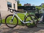 Trek Madone SL6 Gen 8 Shimano 105 di2. NIEUW !Maat M, Fietsen en Brommers, Fietsen | Racefietsen, Ophalen of Verzenden, Nieuw