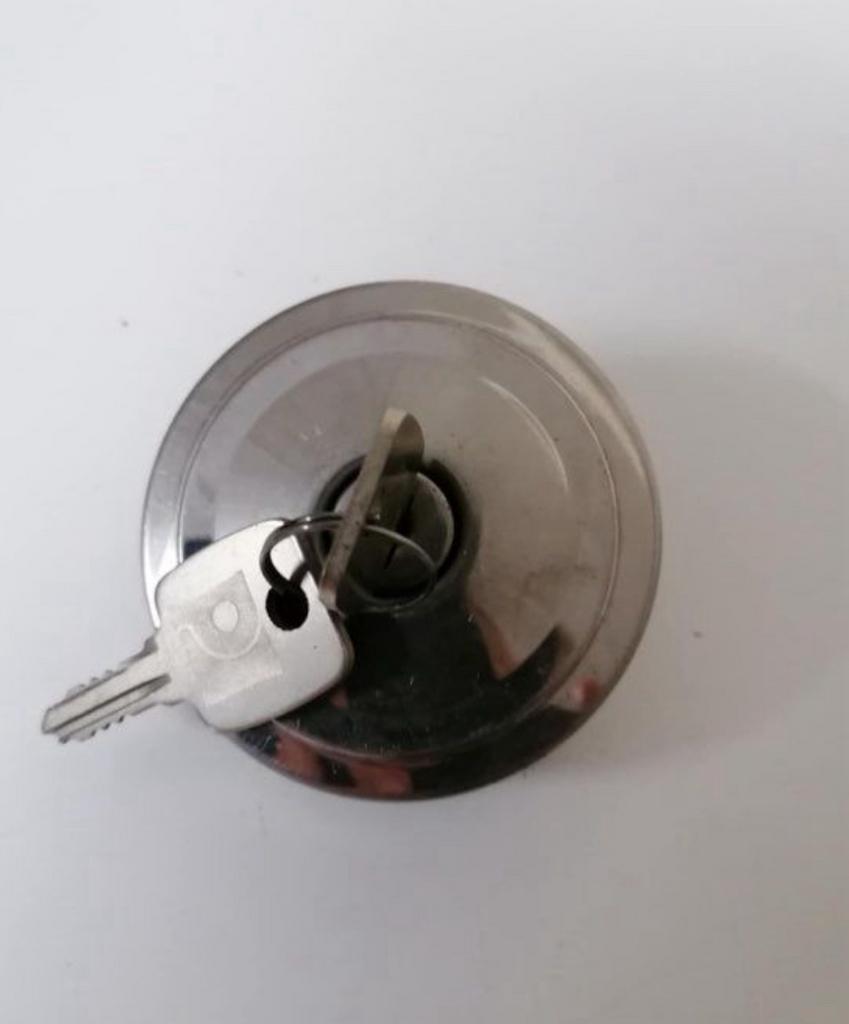 Ancien bouchon automobile, Collections, Enlèvement ou Envoi, Comme neuf