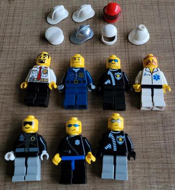 7 Lego figuurtjes: thema brandweer, politie, ambulance