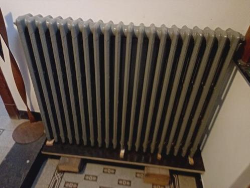 radiator in gietijzer, Doe-het-zelf en Bouw, Verwarming en Radiatoren, Zo goed als nieuw, Radiator, 80 cm of meer, 60 tot 150 cm