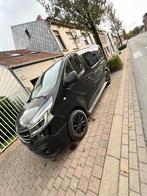 Renault trafic 2021 dubbele cabine L1 H1 Met mooie upgrade’s, Auto's, Voorwielaandrijving, Stof, Adaptive Cruise Control, Zwart