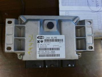 Boitier moteur Citroen C4 1.8i 92kw 9664981980 (696)