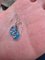 Zilveren oorbellen hartjes blauwe crystals 925 gestempeld, Enlèvement ou Envoi