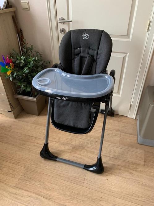 Dreambee kinderstoel, Kinderen en Baby's, Kinderstoelen, Zo goed als nieuw, Meegroeistoel, Aanschuifbaar, Afneembaar eetblad, Gordel(s)