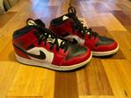 Nike Jordan zwart rood high top maat 38 te koop, Gedragen, Ophalen of Verzenden, Nike, Zwart