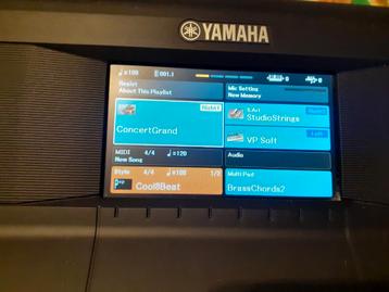Yamaha psr sx600 beschikbaar voor biedingen