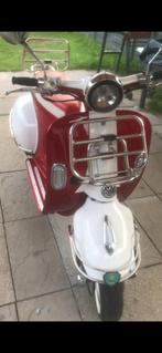 Vespa scooter znen, Fietsen en Brommers, Scooters | Vespa, Ophalen, Vespa LXV, Klasse B (45 km/u), Zo goed als nieuw