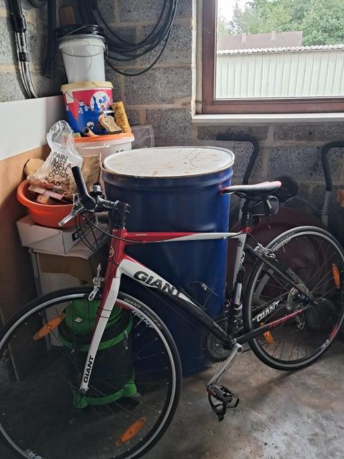 Koersfiets Giant, Fietsen en Brommers, Fietsen | Racefietsen, Gebruikt, Heren, Giant, Meer dan 20 versnellingen, 28 inch, Aluminium