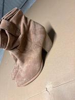 Bottion a talon. Style cowboy, Enlèvement, Comme neuf, Beige