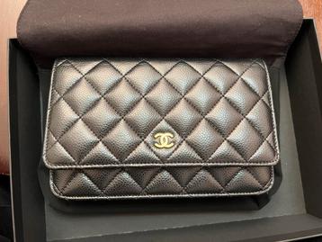 Chanel klassieke portemonnee aan ketting beschikbaar voor biedingen