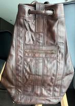 Vintage rugzak van echt koeienhuid, Handtassen en Accessoires, Tassen | Rugtassen, Gebruikt, Overige merken