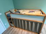 Kura bed + gordijnen + 2 x matras, Kinderen en Baby's, Kinderkamer | Bedden, Ophalen of Verzenden, Zo goed als nieuw, Matras