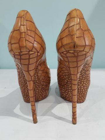 642C* Casadei - sexy schoenen leren hoge hakken (37) beschikbaar voor biedingen