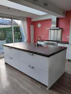 CUISINE AVEC ÎLOT DE CUISSON (LIVRAISON POSSIBLE), Maison & Meubles, Bois, Comme neuf, Enlèvement, Cuisine à mur double