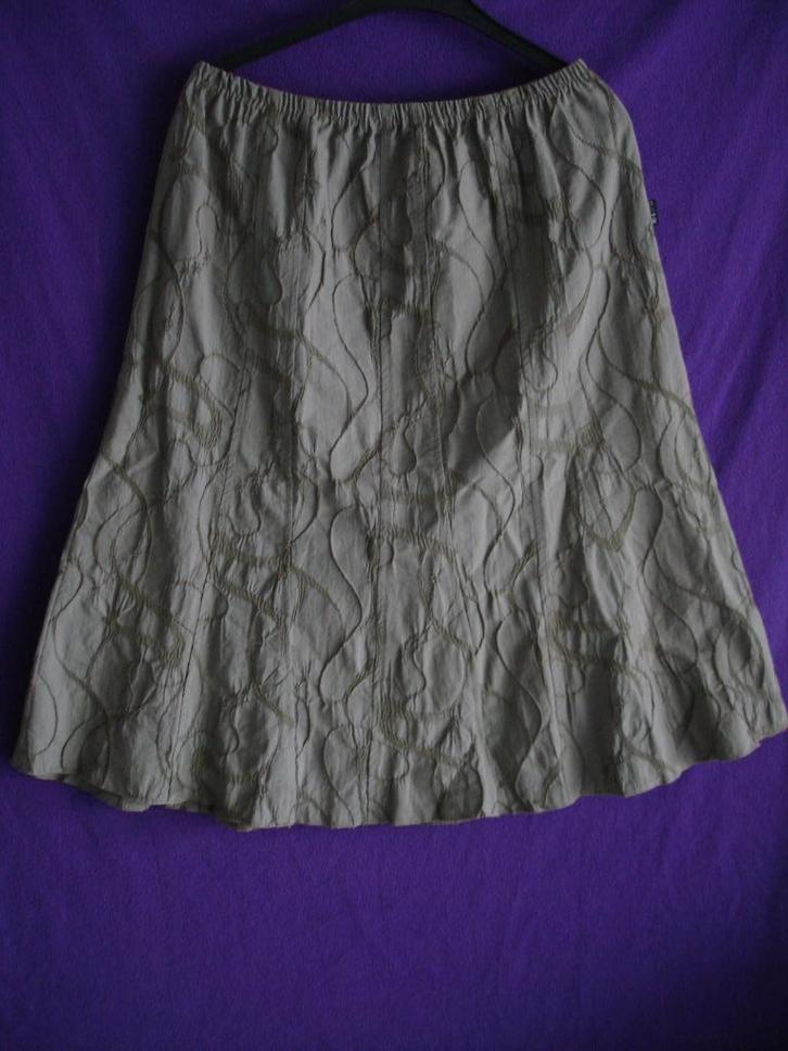 Prachtig ensemble rok en vest met lange mouwen., Kleding | Dames, Jasjes, Kostuums en Pakken, Gedragen, Kostuum of Pak, Maat 42/44 (L)