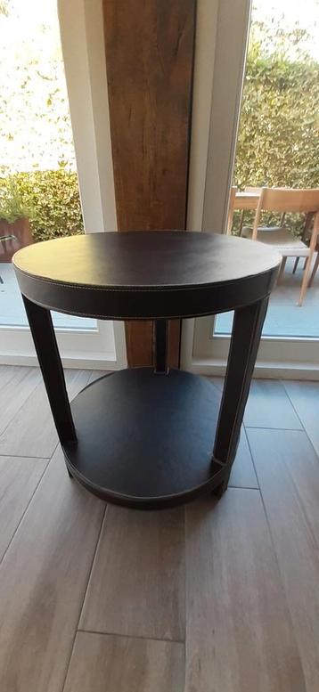Lederen bijzettafel - massief hout  beschikbaar voor biedingen