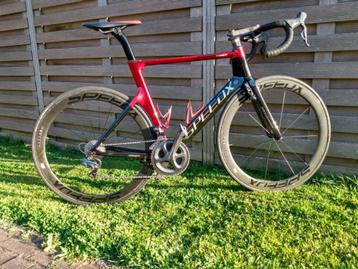 Racefiets beschikbaar voor biedingen