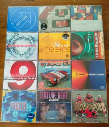 Set van 44 maxi-cd's (3 tot 5 versies/cd) eind jaren 90, beg