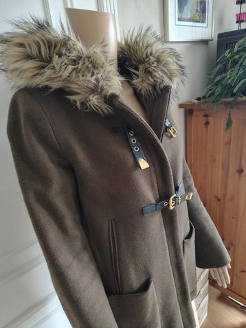 winterjas van zara beschikbaar voor biedingen