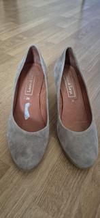 Damesschoenen met hakje maat 39, Ophalen, Zo goed als nieuw, Beige