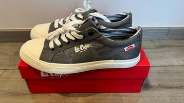 Lee Cooper sneakers disponible aux enchères