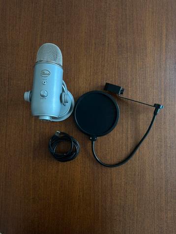 Bleu Yeti Microfoon + Popfilter beschikbaar voor biedingen