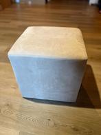 Drie stevige poef, Ophalen, Minder dan 50 cm, Vierkant, Minder dan 50 cm