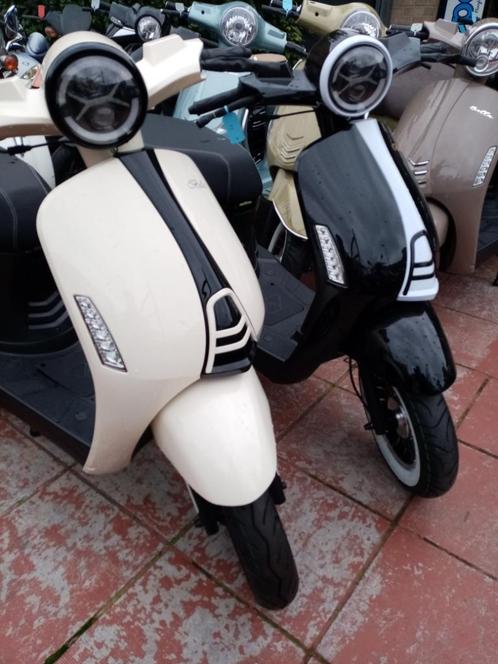 retro d&vscooter, Fietsen en Brommers, Scooters | Vespa, Nieuw, Overige modellen, Klasse A (25 km/u), Ophalen of Verzenden