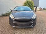 Ford Fiesta 15 TDCI bj 2013 Airco Led Pdc Gekeurd, Auto's, Voorwielaandrijving, Euro 5, Stof, Zwart
